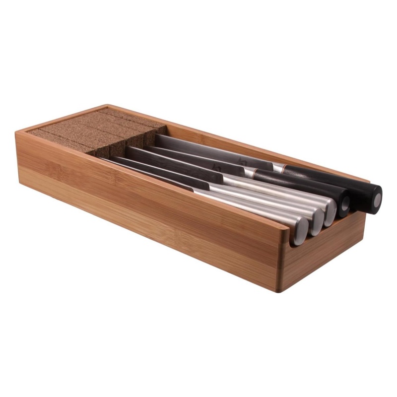 How can bamboo and wooden knife racks improve the convenience of using kitchen knives