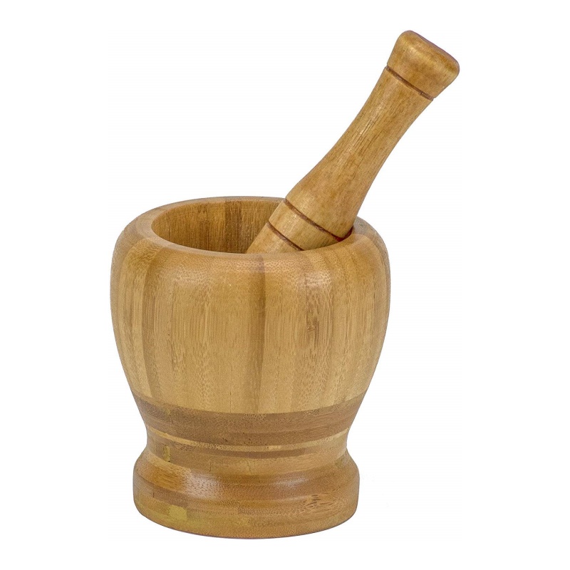 The natural material of the bamboo manual grinder brings comfort