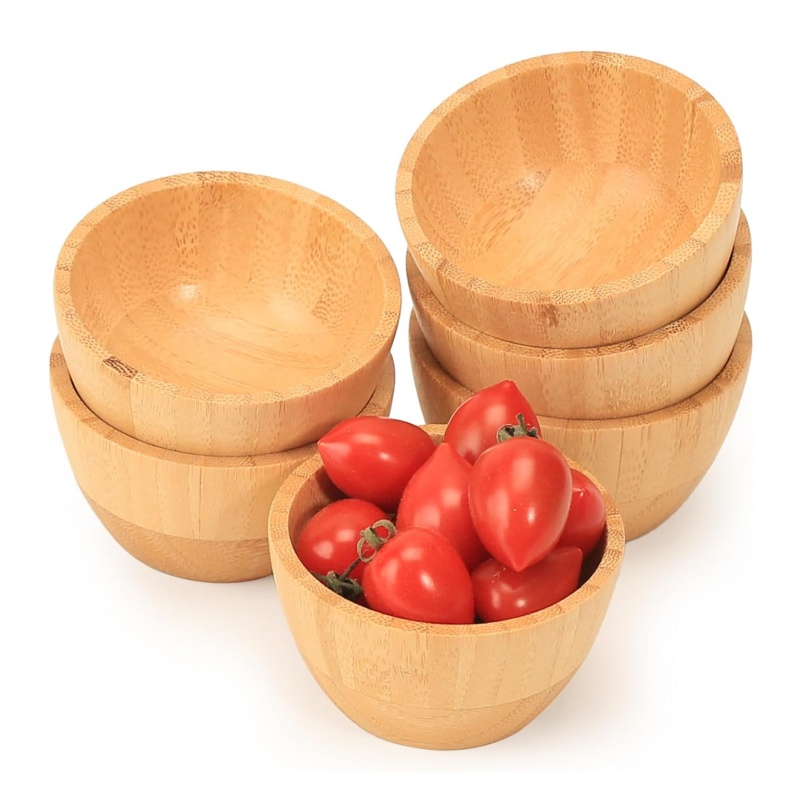 Bamboo bowls are used to keep salad ingredients fresh and refreshing