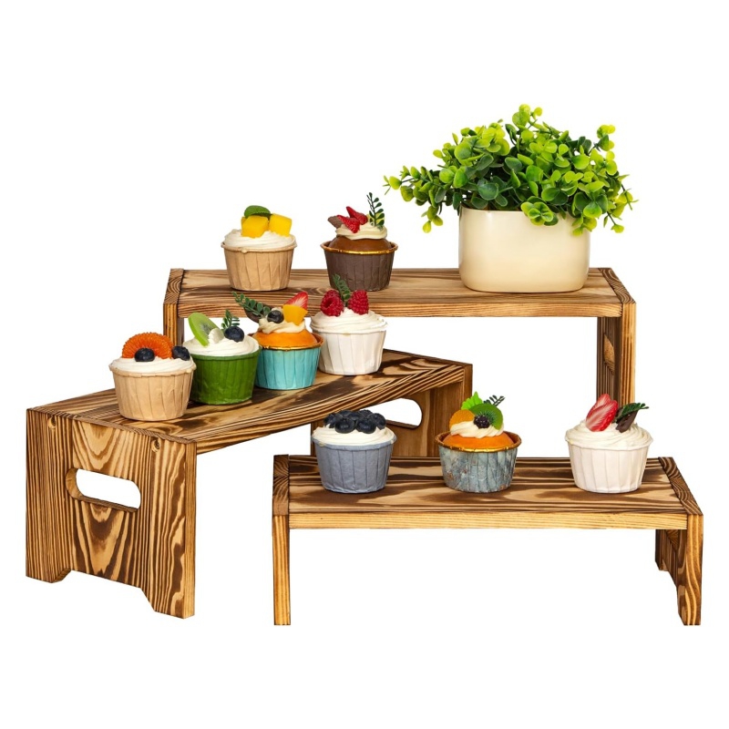 The multi-layer wooden cake rack integrates display and storage